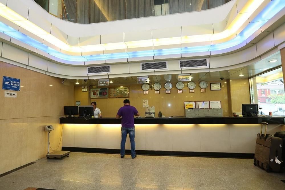 Yile Hotel Guangzhou Exterior photo